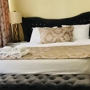 Отель La Boutique
